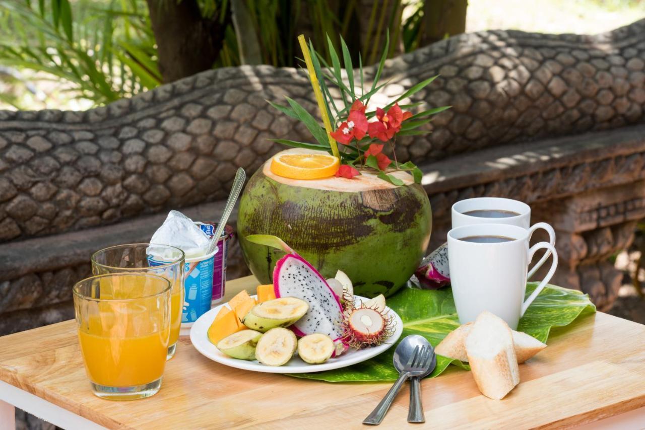 Barefoot Backpacker Resort Siem Reap Exterior foto