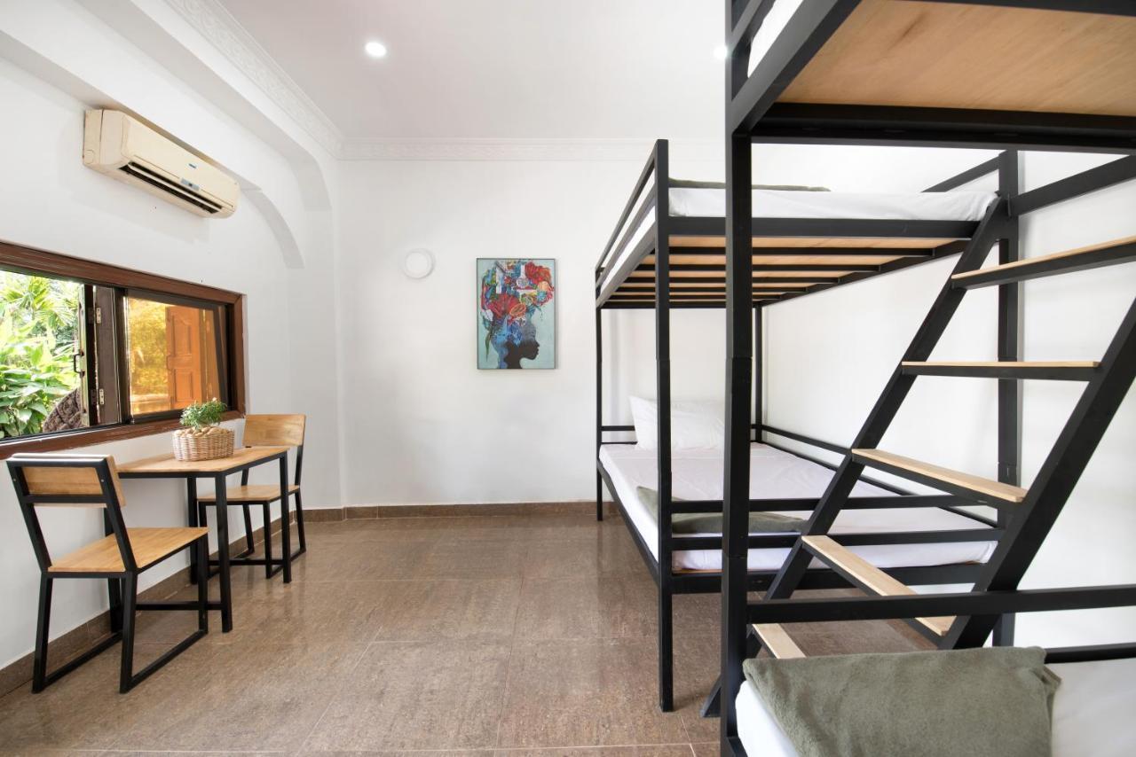 Barefoot Backpacker Resort Siem Reap Exterior foto